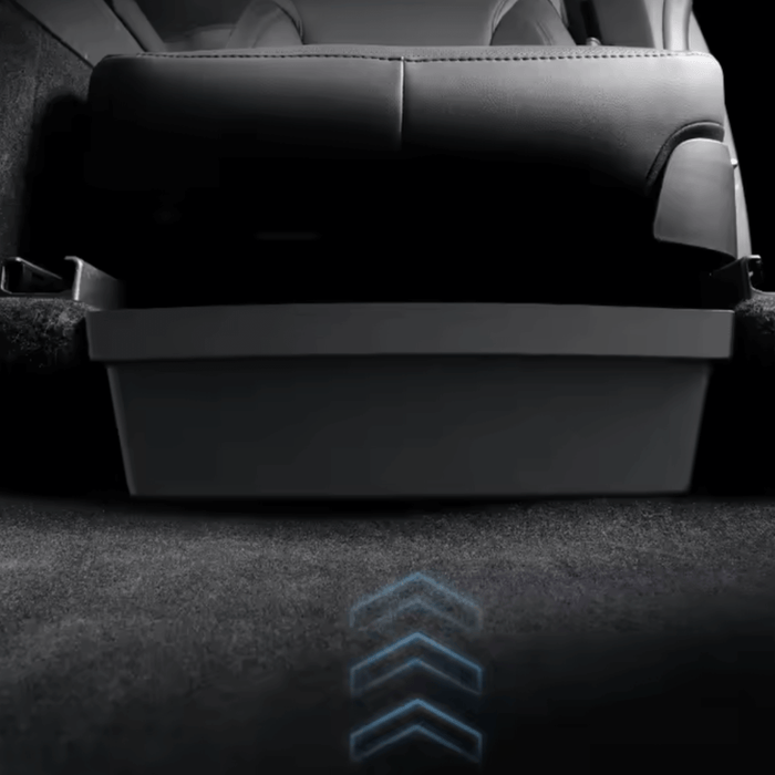 Ablageschublade unter dem Sitz des Tesla Model Y Juniper, ideal für Stauraum und aufgeräumte Optik.