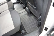 Allwetter Fussmatten für Citroen Berlingo, Fiat Doblo, Opel Combo, Peugeot Partner im Fahrzeuginnenraum.