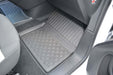 Allwetter Fussmatte aus flexiblem TPE Material für Citroen, Fiat, Opel, Peugeot und Toyota ab 2018 im Fahrzeuginnenraum.