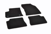 Schwarze Textil Fussmatten für Opel Corsa-e, Mokka-e und Peugeot 208-e, passend und pflegeleicht.