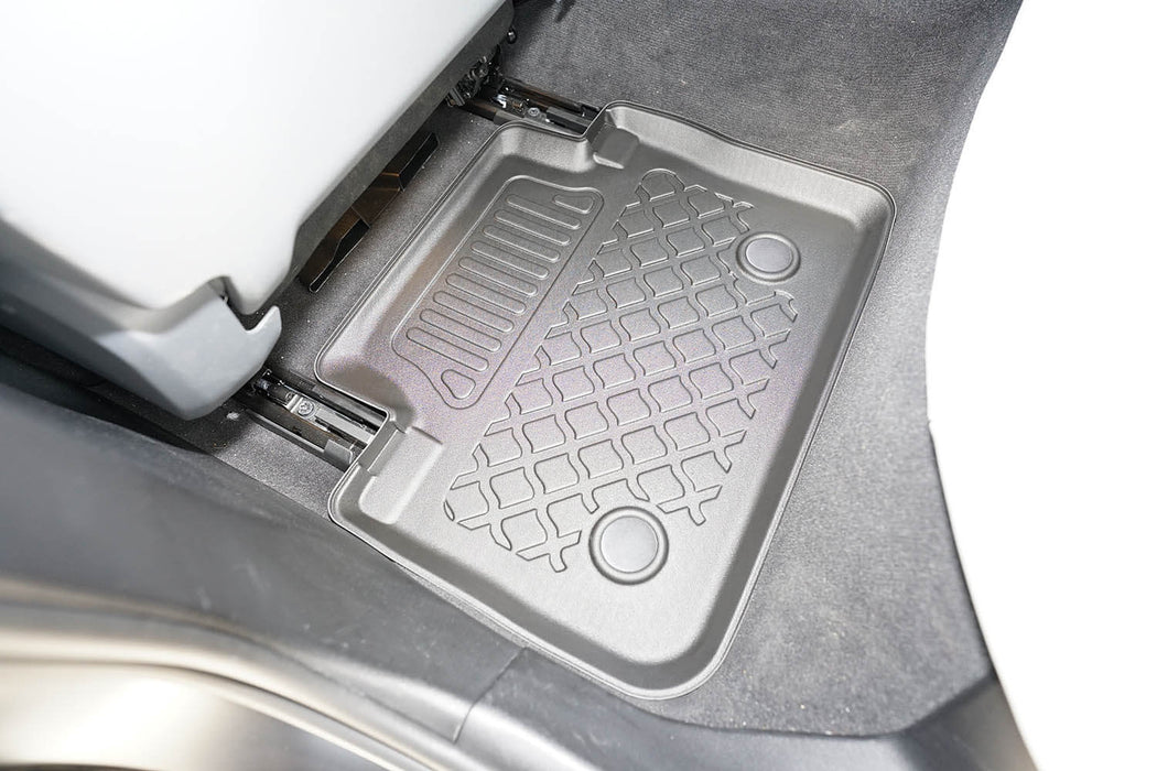 All -weather foot mats for BMW i5 from 2023