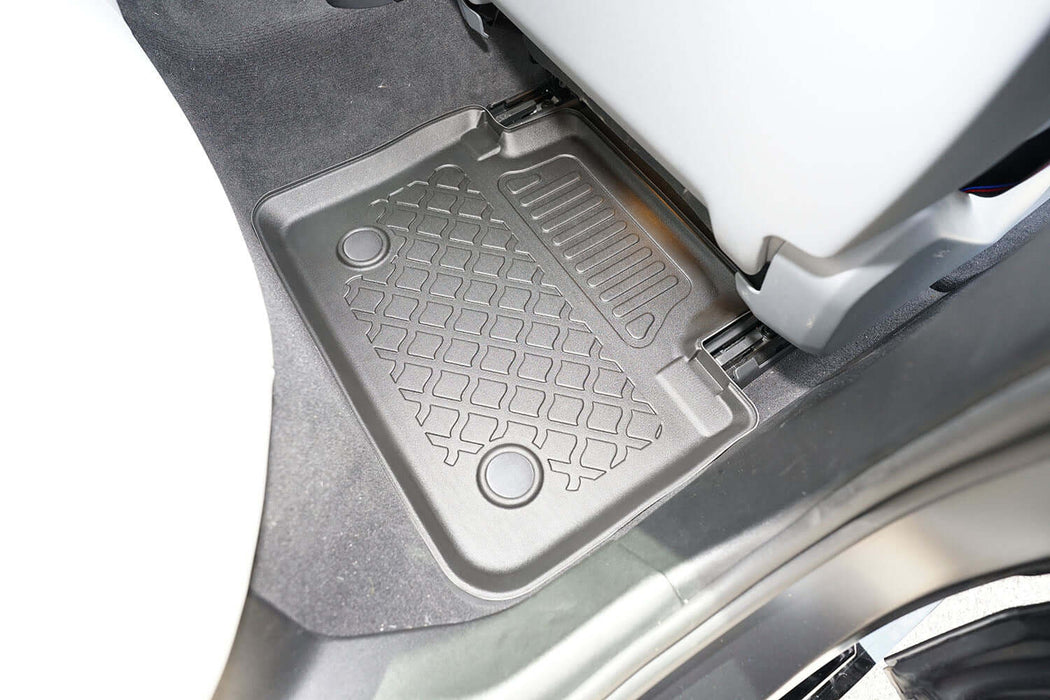 All -weather foot mats for BMW i5 from 2023
