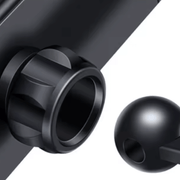 Detailansicht der MagSafe Telefonhalterung Tesla Model 3/Y Highland/Juniper, einschließlich Halterungselemente.