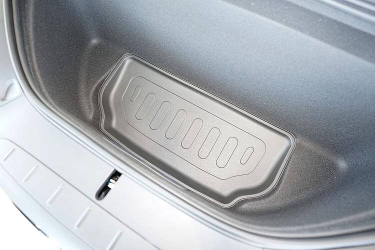 Kofferraumwanne für Tesla Model X, schwarzes TPE-Material, schutz vor Schmutz und Nässe, passgenau und wasserfest.