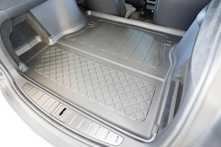 Kofferraumwanne für Tesla Model X ab 2021, schwarz, aus hochwertigem TPE-Material, idealer Schutz vor Schmutz und Nässe.