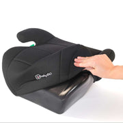 Kindersitzerhöhung für Kinder (125-150 cm) in schwarz, mit weicher Polsterung und praktischem Design.