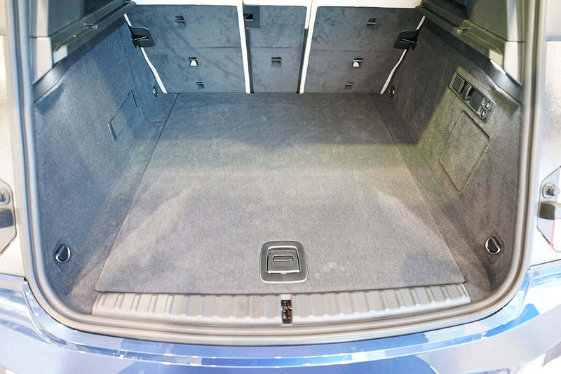 Bañera de troncal para BMW IX de 2021