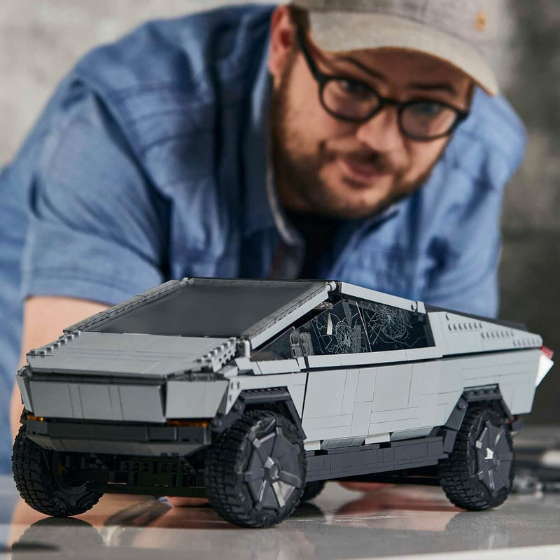 Tesla Cybertruck MEGA Construx | e - car - shop.ch