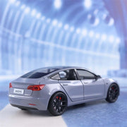 Tesla Model 3 Facelift Modellauto 1/24 | e - car - shop.ch
