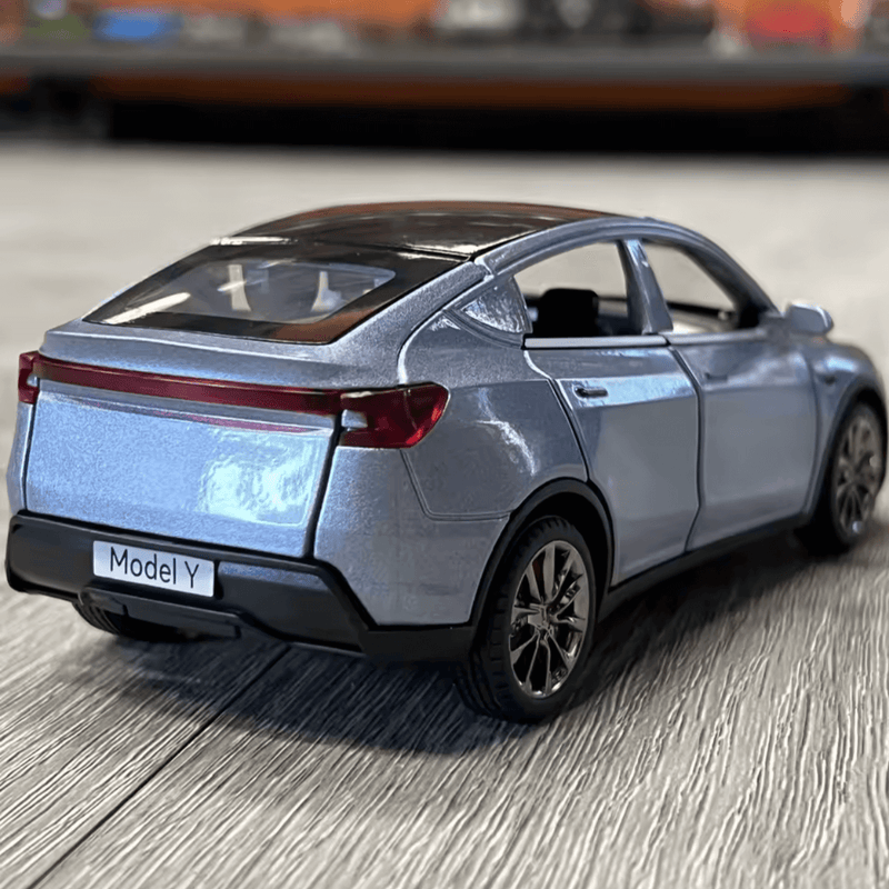 Tesla Model Y Juniper 2025 Modellauto 1/32 | e - car - shop.ch