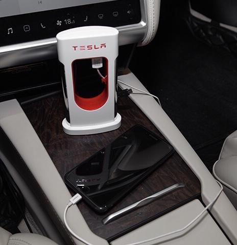 Mini Tesla Supercharger Powerbank | e-car-shop.ch