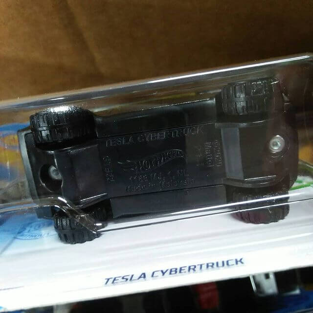 Tesla Cybertruck Hot Wheels | e - car - shop.ch