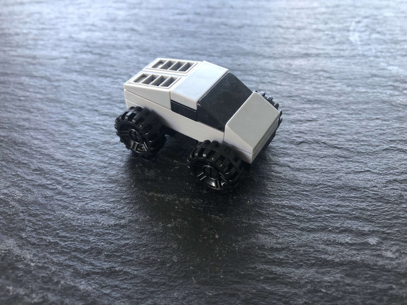 Tesla Cybertruck MINI aus Bausteinen | e - car - shop.ch