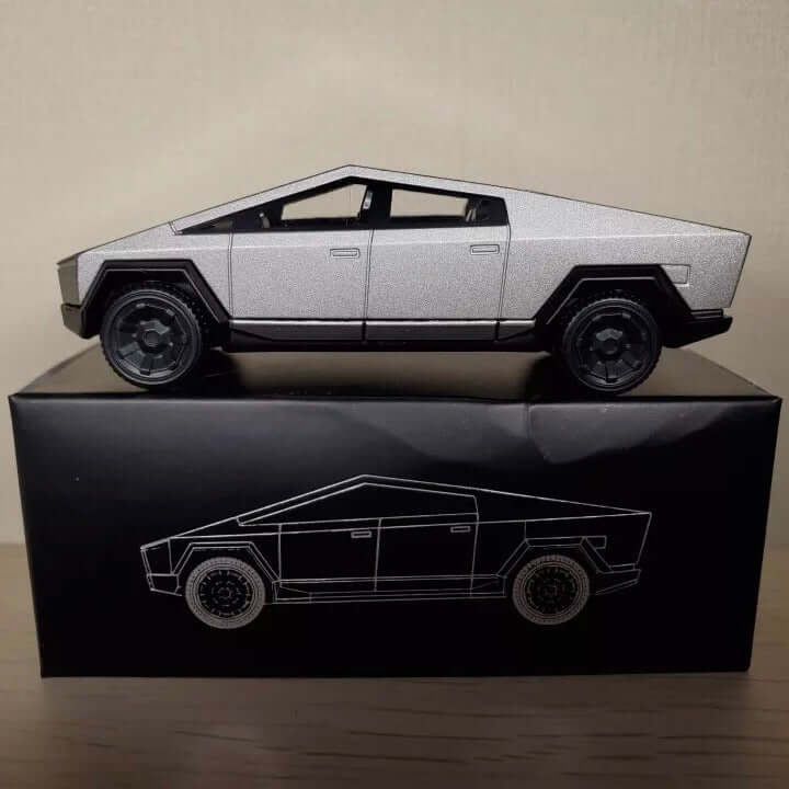 Tesla Cybertruck Modellauto 1/64 | e - car - shop.ch