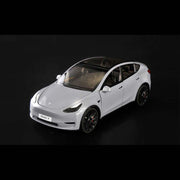 Tesla Model Y bis 2024 Modellauto 1/24 | e - car - shop.ch